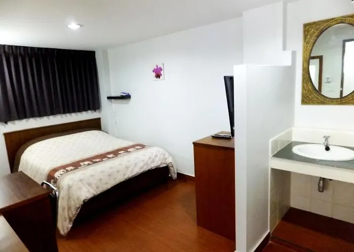 兰花旅馆 2* 曼谷